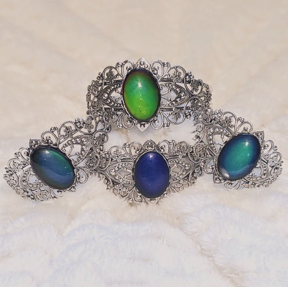 Mood Gem in Bezel Setting Filigree Cuff B… - Picture 3 of 6